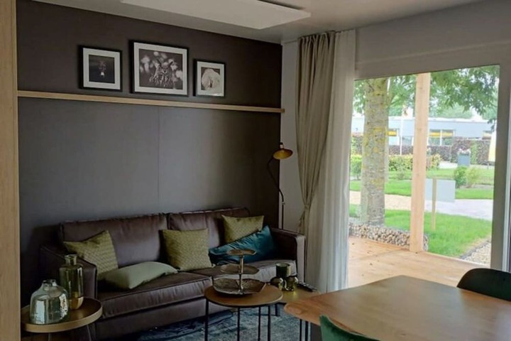 Room 3 of 37
