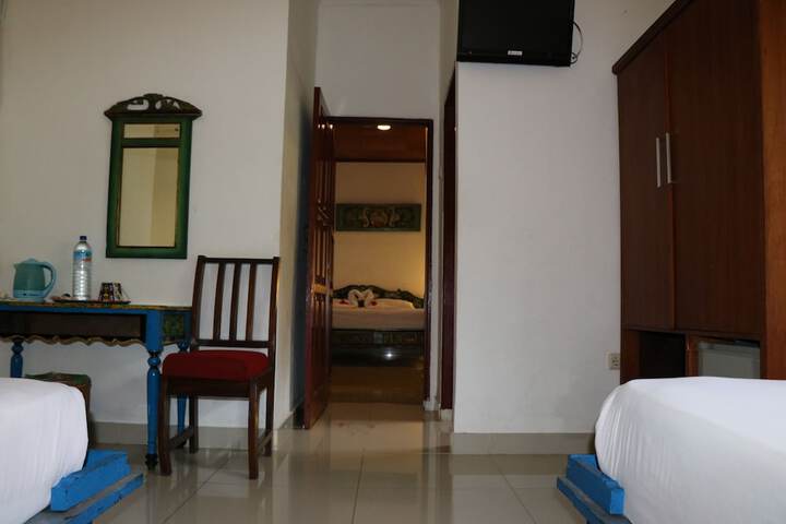 Room 9 of 81