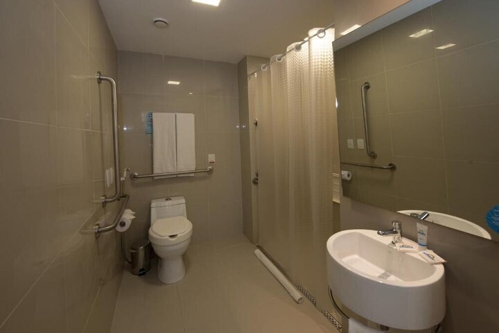 Room 34 of 54