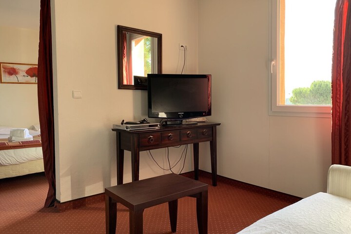 Room 13 of 47