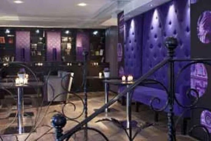 Dining 57 of 65
