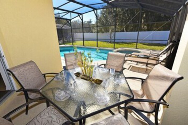 Pool 15 of 24