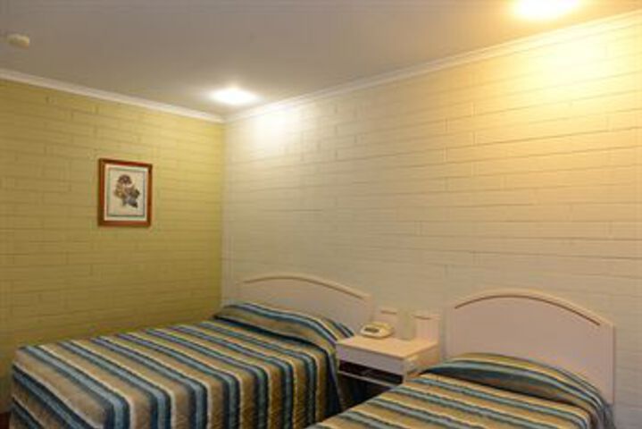 Room 17 of 30
