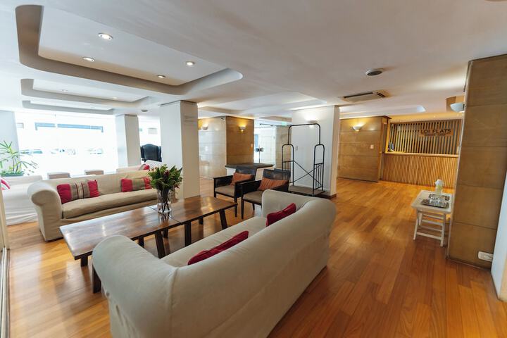 Entrance & Lobby