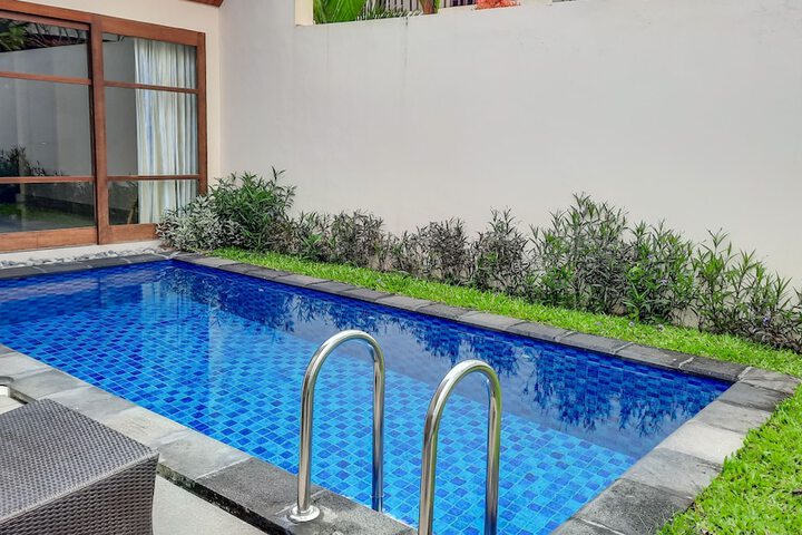 Pool 21 of 48