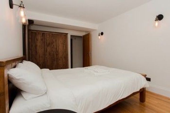 Room 12 of 46
