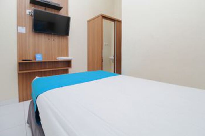 Room 10 of 37