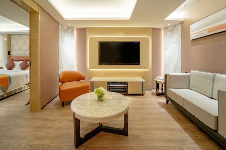 Room 21 of 36