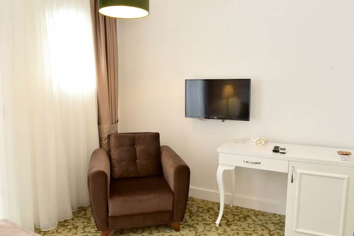 Room 20 of 63