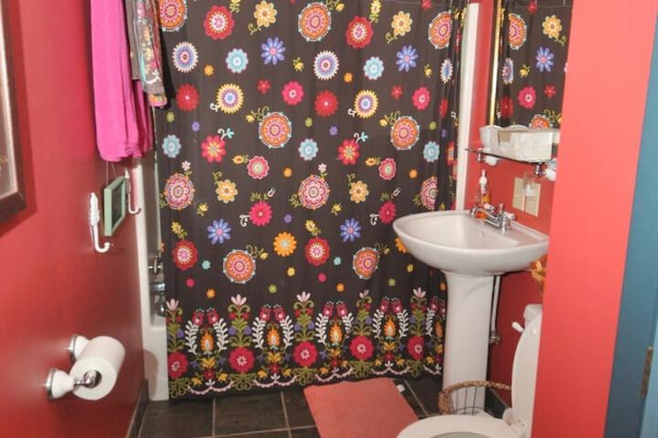 Room 9 of 20