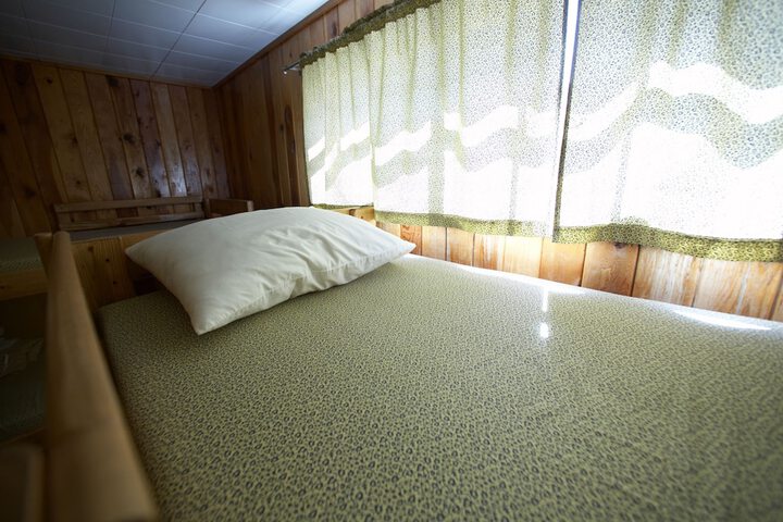 Room 2 of 18