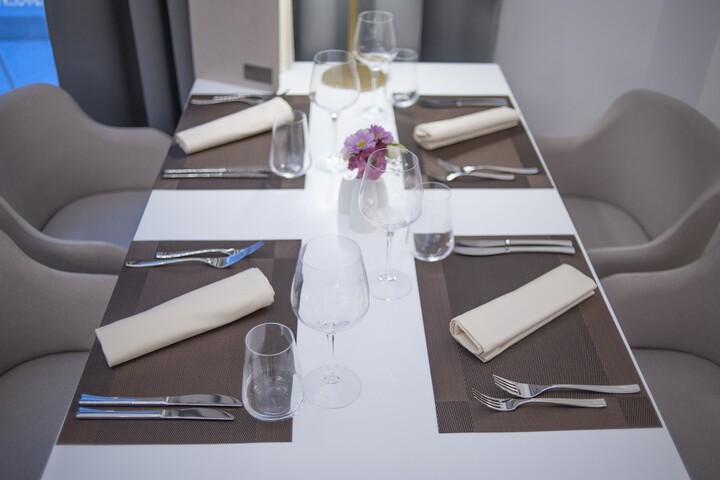 Dining 54 of 69