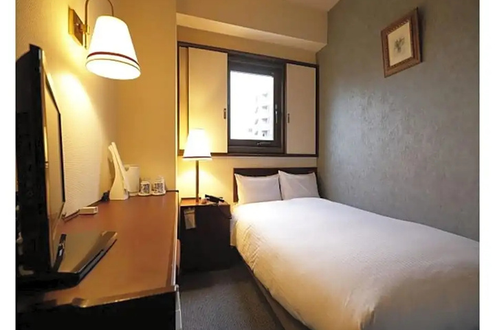 Room 3 of 19