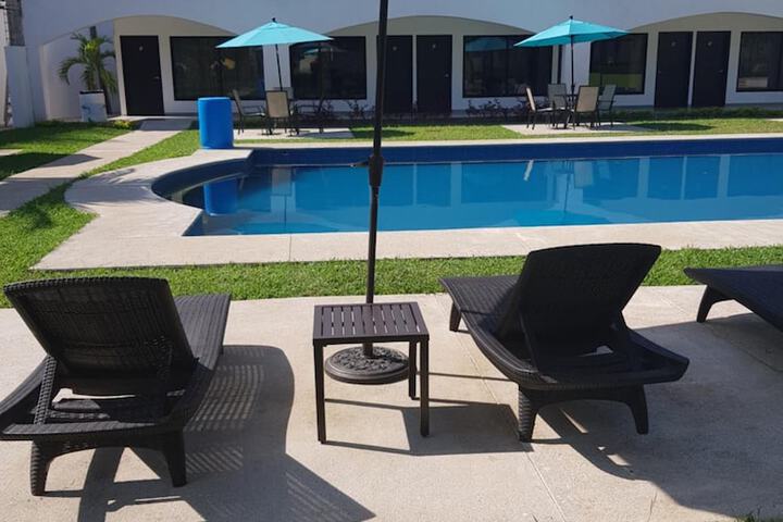 Pool 31 of 68