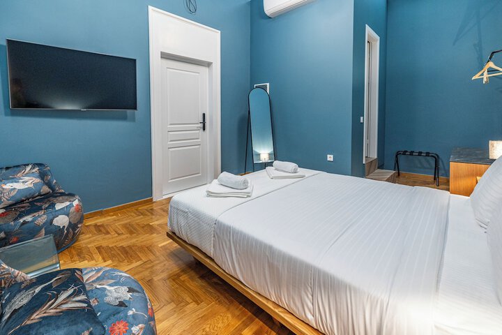 Room 27 of 112