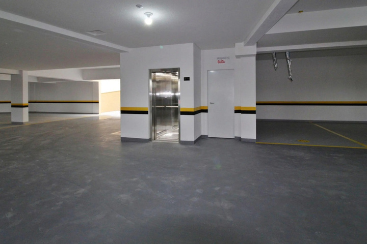 Room 11 of 19