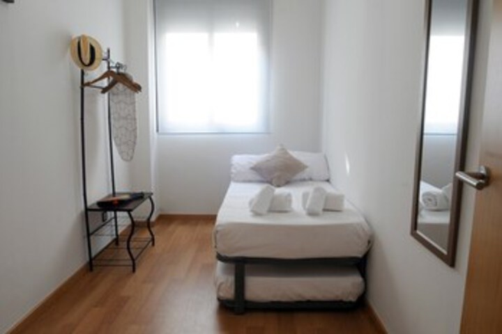 Room 32 of 39