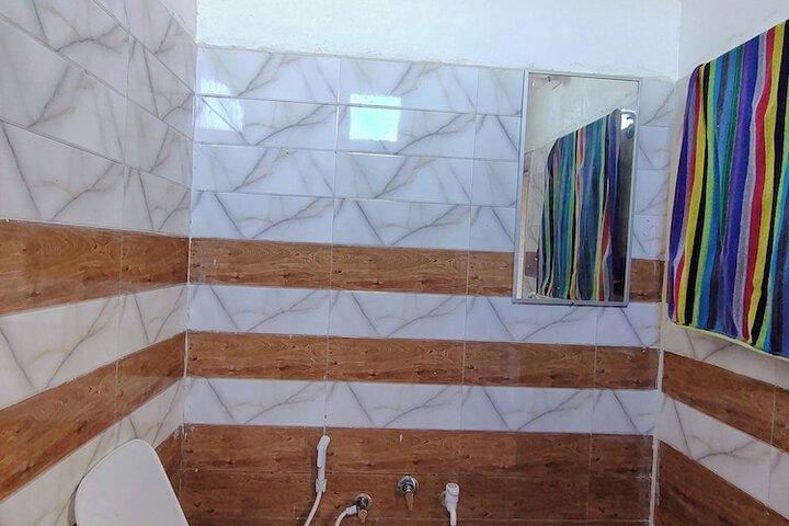 Room 10 of 19