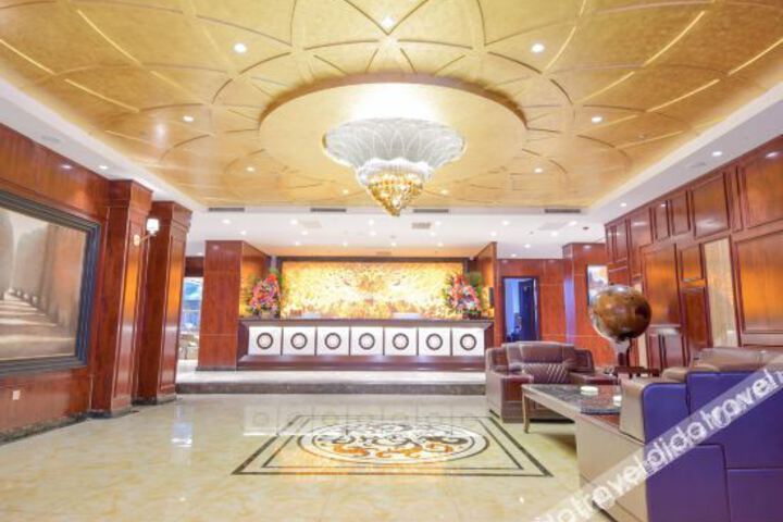 Hotel Interior 4 of 11