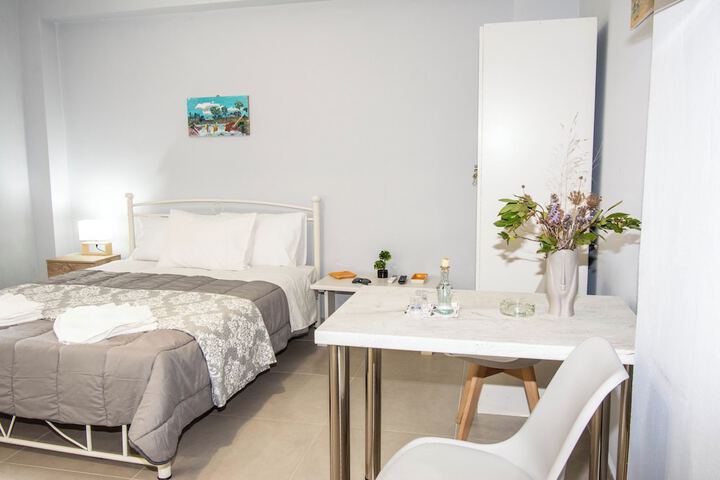 Room 4 of 14