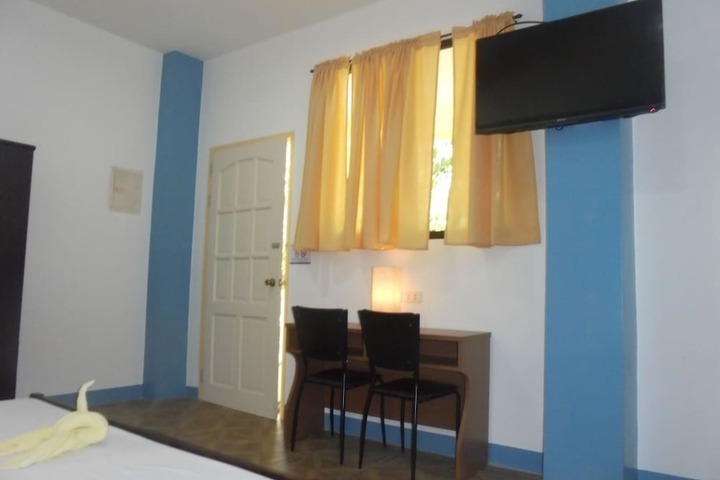 Room 16 of 63