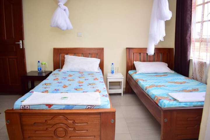 Room 2 of 28