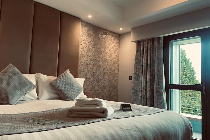 Room 6 of 29