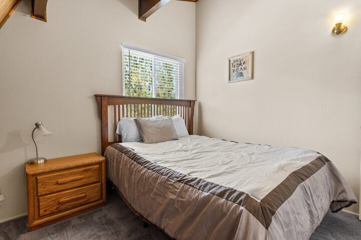 Room 6 of 20