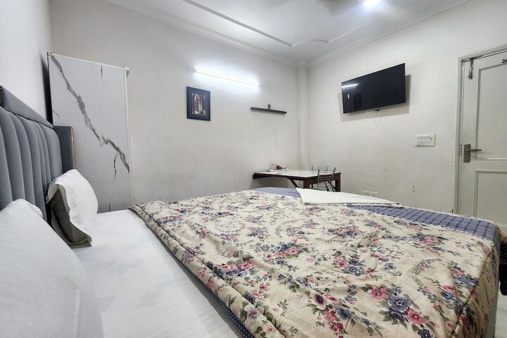 Room 16 of 46