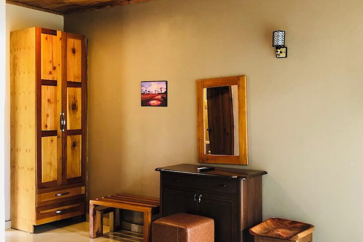 Room 12 of 39