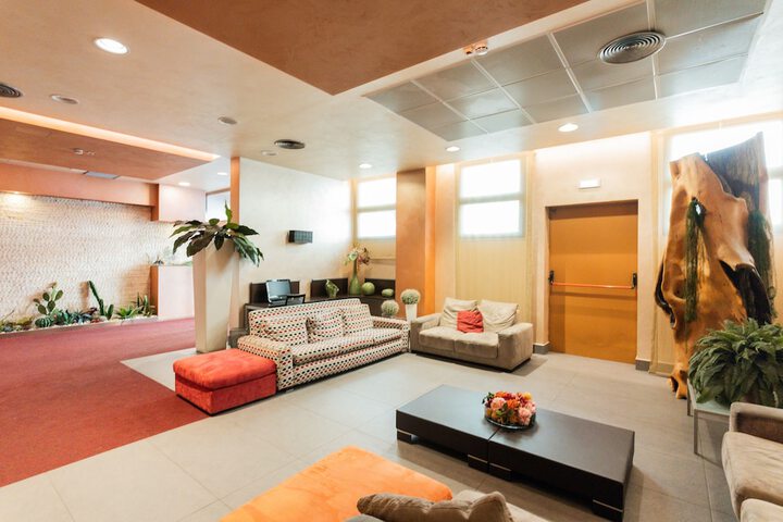 Guest Lobby