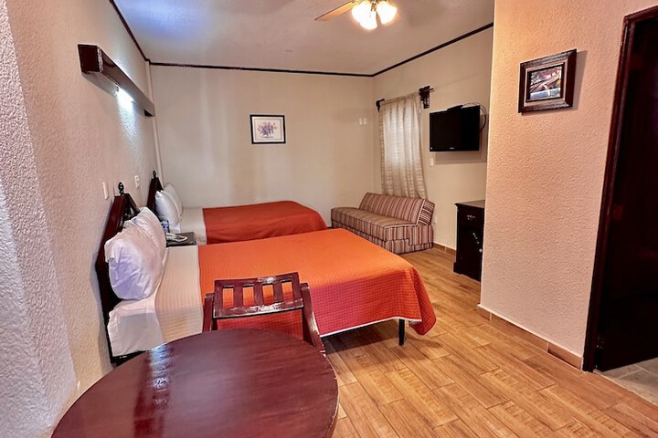 Room 26 of 54