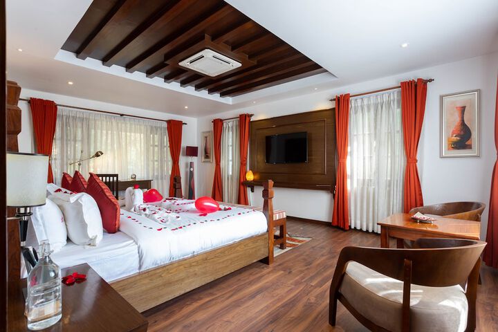 Room 2 of 25