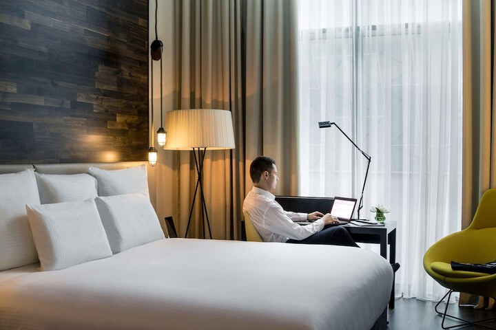 Hotel 83 of 84