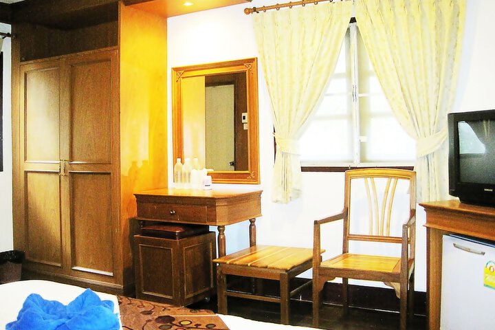Room 43 of 64
