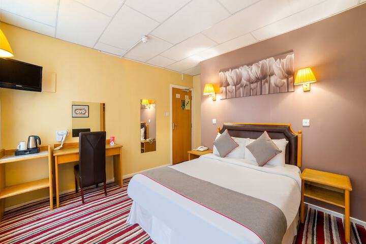 Room 16 of 43
