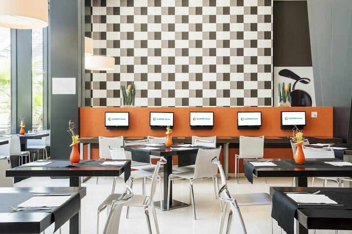 Dining Photos