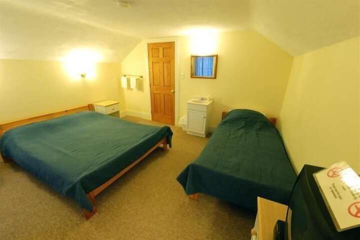 Room 18 of 37
