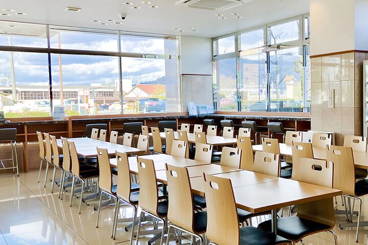 Breakfast area