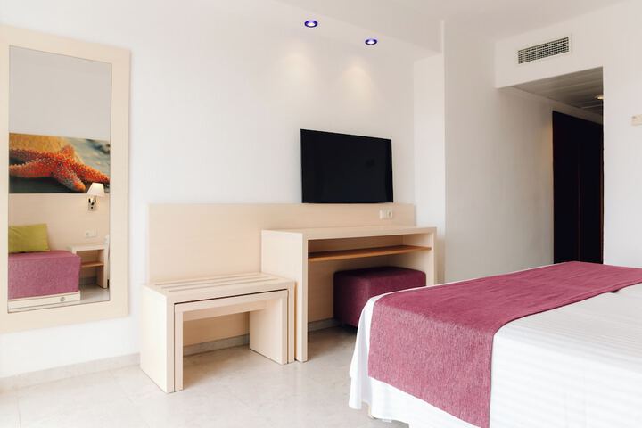 Room 7 of 45