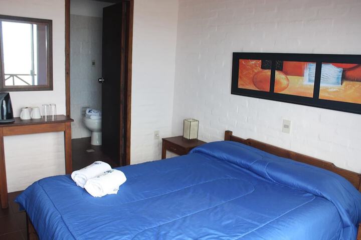 Room 2 of 53