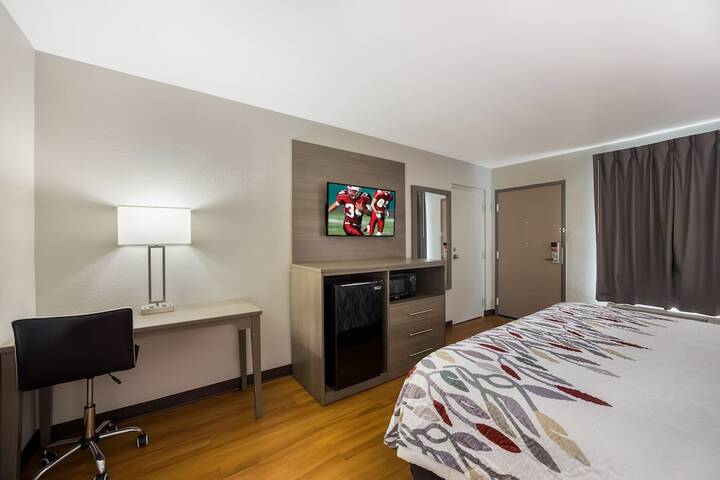 Room 14 of 34