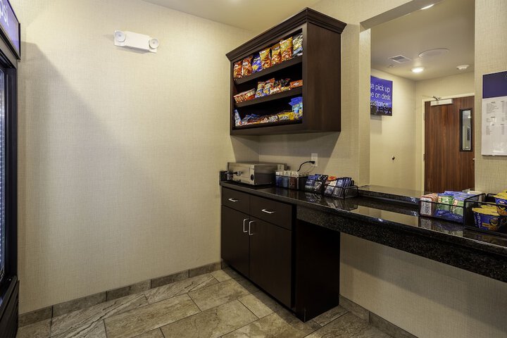Snack bar
