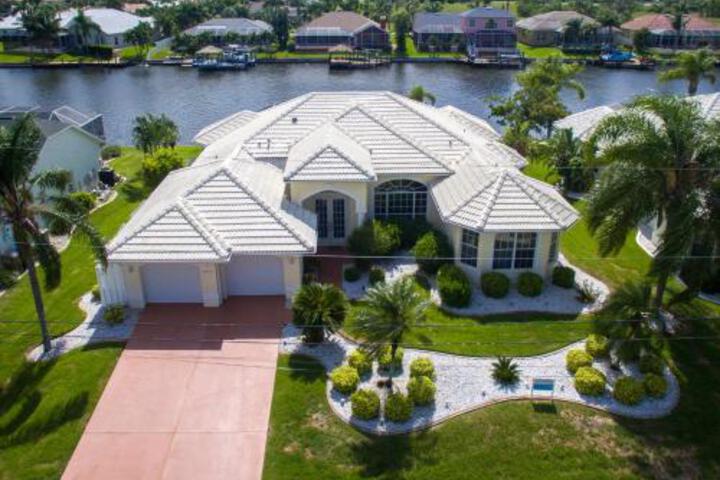 Villa Sunshine in Cape Coral, FL