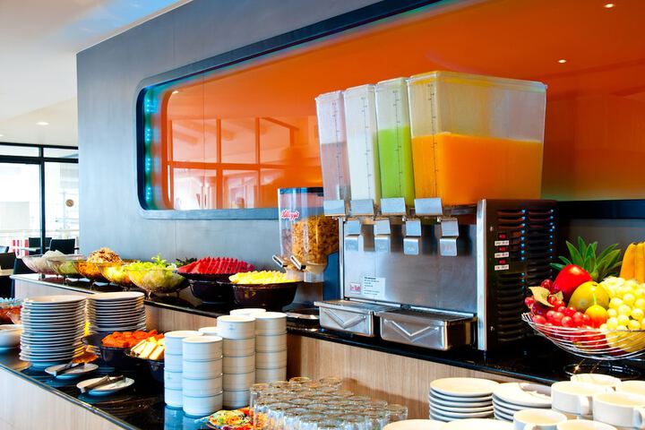 Breakfast/Coffee Service 50 of 64