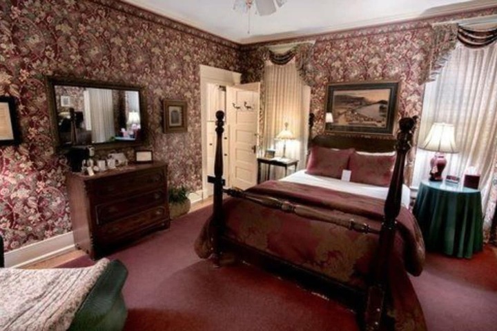 Room 5 of 48