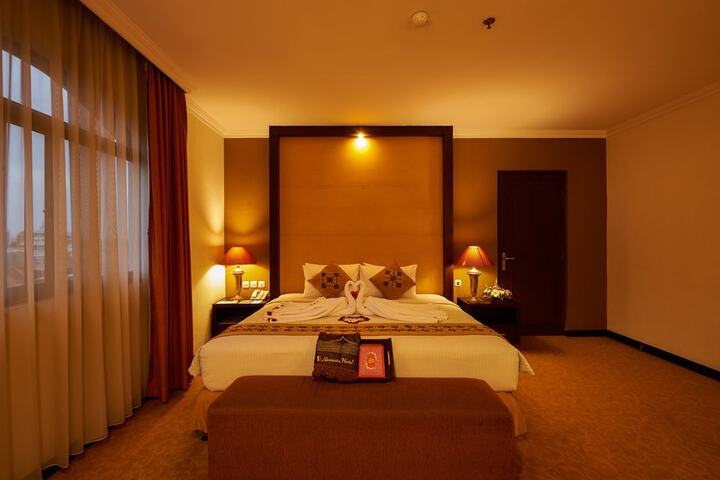 Room 9 of 36