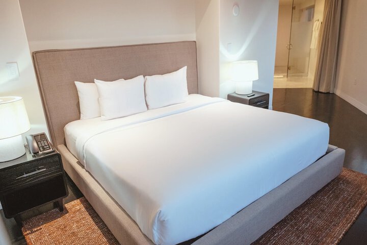 Room 57 of 178