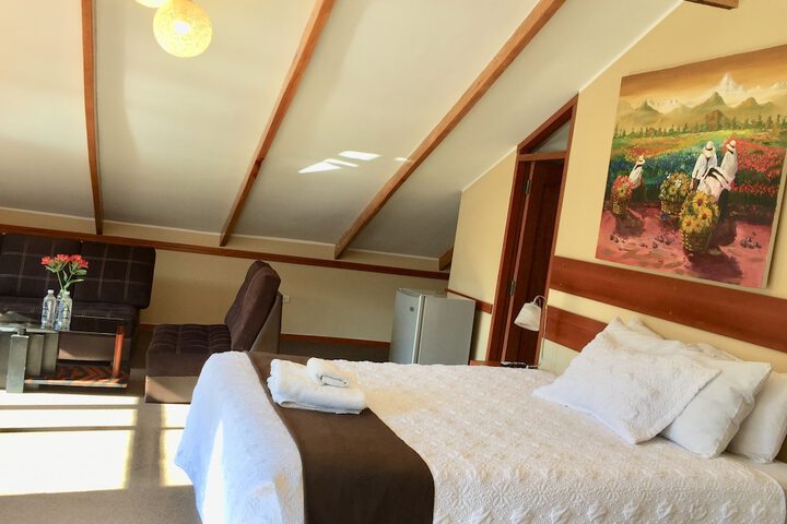Room 5 of 109