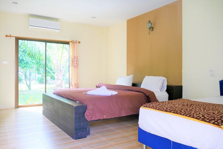 Room 10 of 63